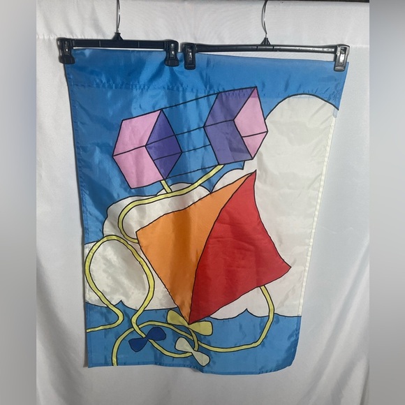 Colorful Kite Outdoor Garden House Flag Banner Whimsical Nylon 19x27 - Picture 1 of 4